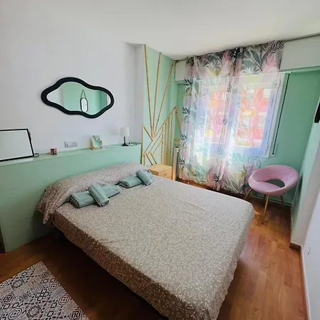 Piso Shic De Playa Fenals Con Terraza Y Piscina Апартаменти