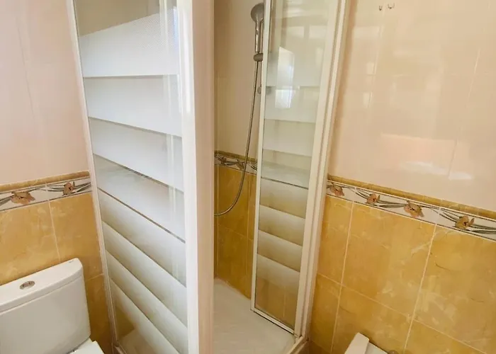 Διαμέρισμα Piso Shic De Playa Fenals Con Terraza Y Piscina