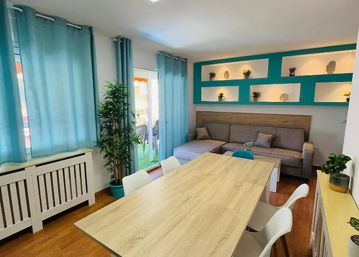 Piso Shic De Playa Fenals Con Terraza Y Piscina Apartamento *