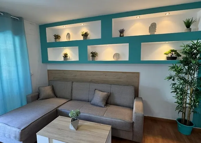 Lägenhet Piso Shic De Playa Fenals Con Terraza Y Piscina *