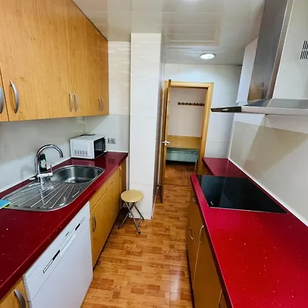 Piso Shic De Playa Fenals Con Terraza Y Piscina *