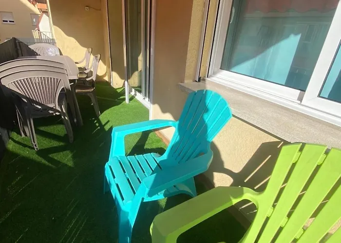 Apartman Piso Shic De Playa Fenals Con Terraza Y Piscina *