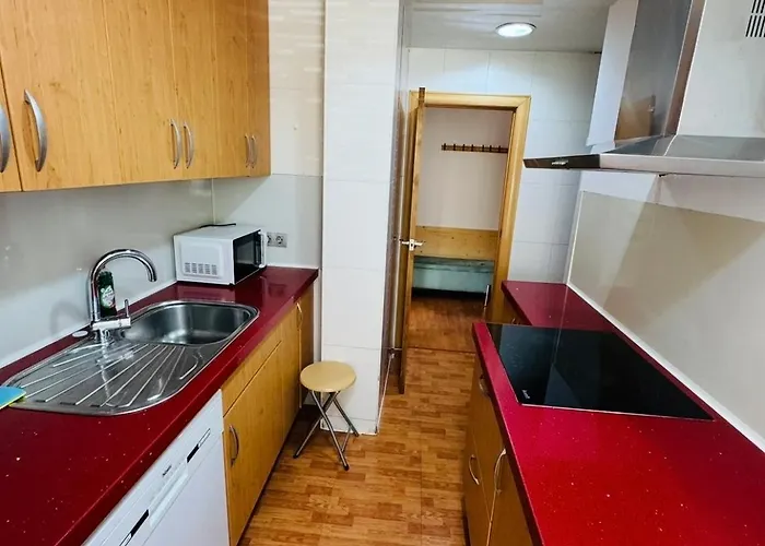 Piso Shic De Playa Fenals Con Terraza Y Piscina *