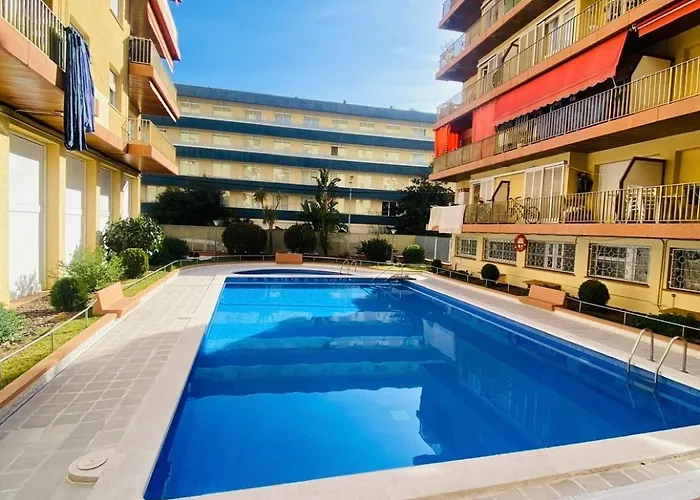 Piso Shic De Playa Fenals Con Terraza Y Piscina Appartement Lloret de Mar